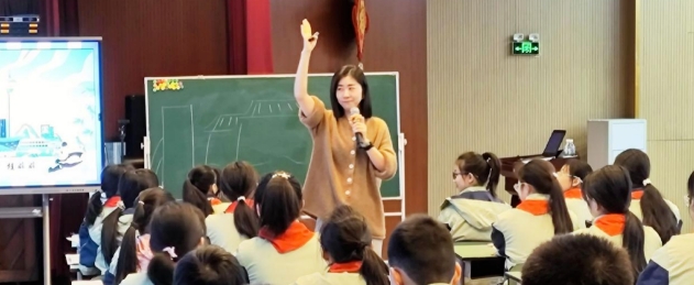 巴中市陈红巴山名师工作室成员赴蓉学习纪实(图2) 2.jpg